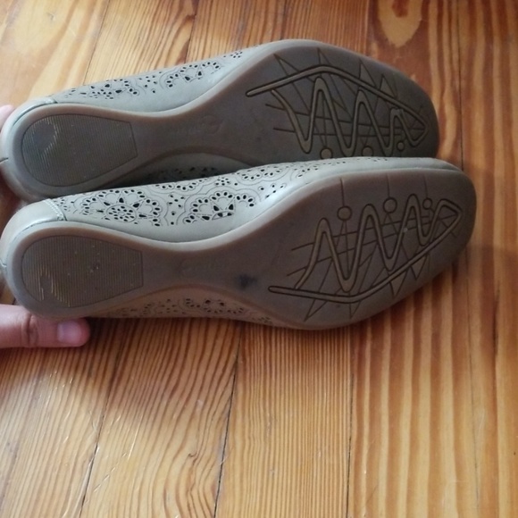 Earthies Bindi - Picture 3 of 4